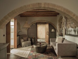 Superior Manor Room | Living area | 32-inch Smart TV with satellite channels, TV - Kinsterna Hotel (Monemvasia)
