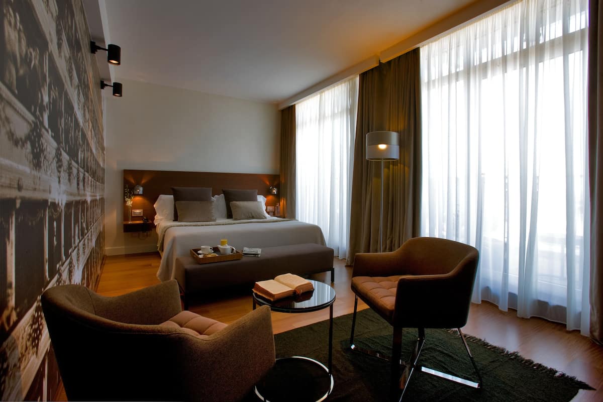 1 bedroom, premium bedding, down duvets, pillow-top beds