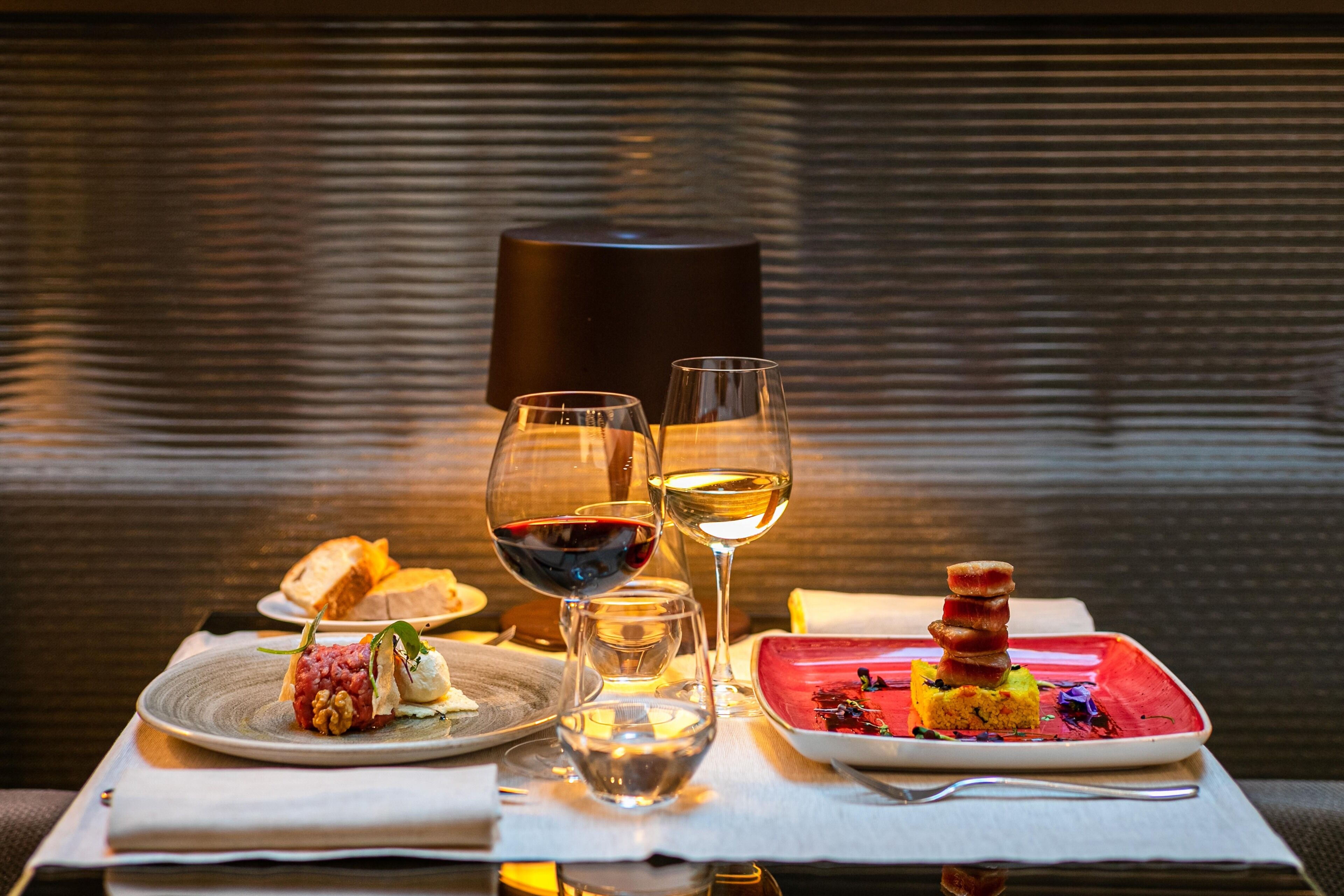 breakfast, lunch and dinner served