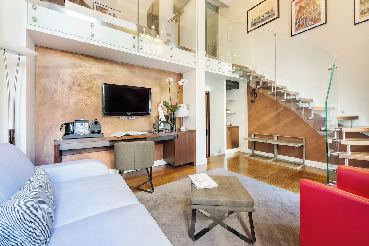 Suite (duplex SL) | Premium bedding, down comforters, pillowtop beds, minibar
