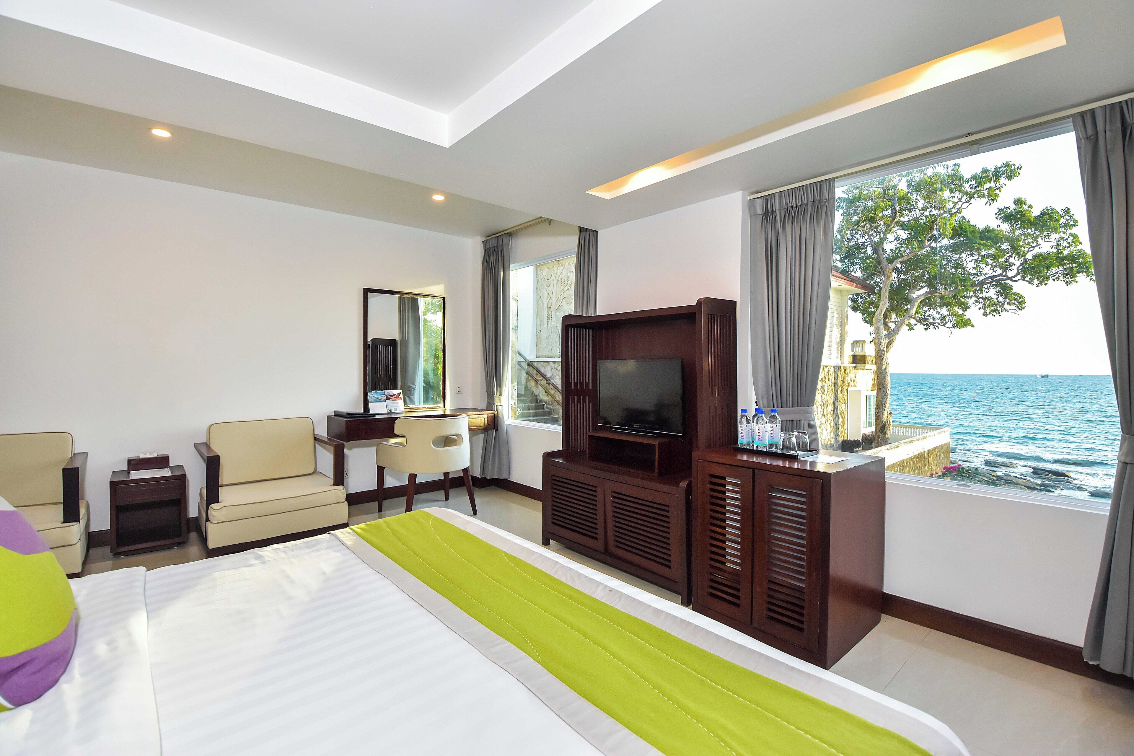 Family Room, 2 Bedrooms, Sea View | Premium bedding, minibar, in-room safe, desk
