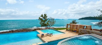 Independence Hotel by Dara