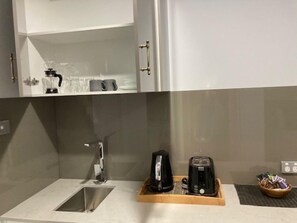 豪華雙床房 | 高級寢具、獨特裝修、書桌、手提電腦工作空間