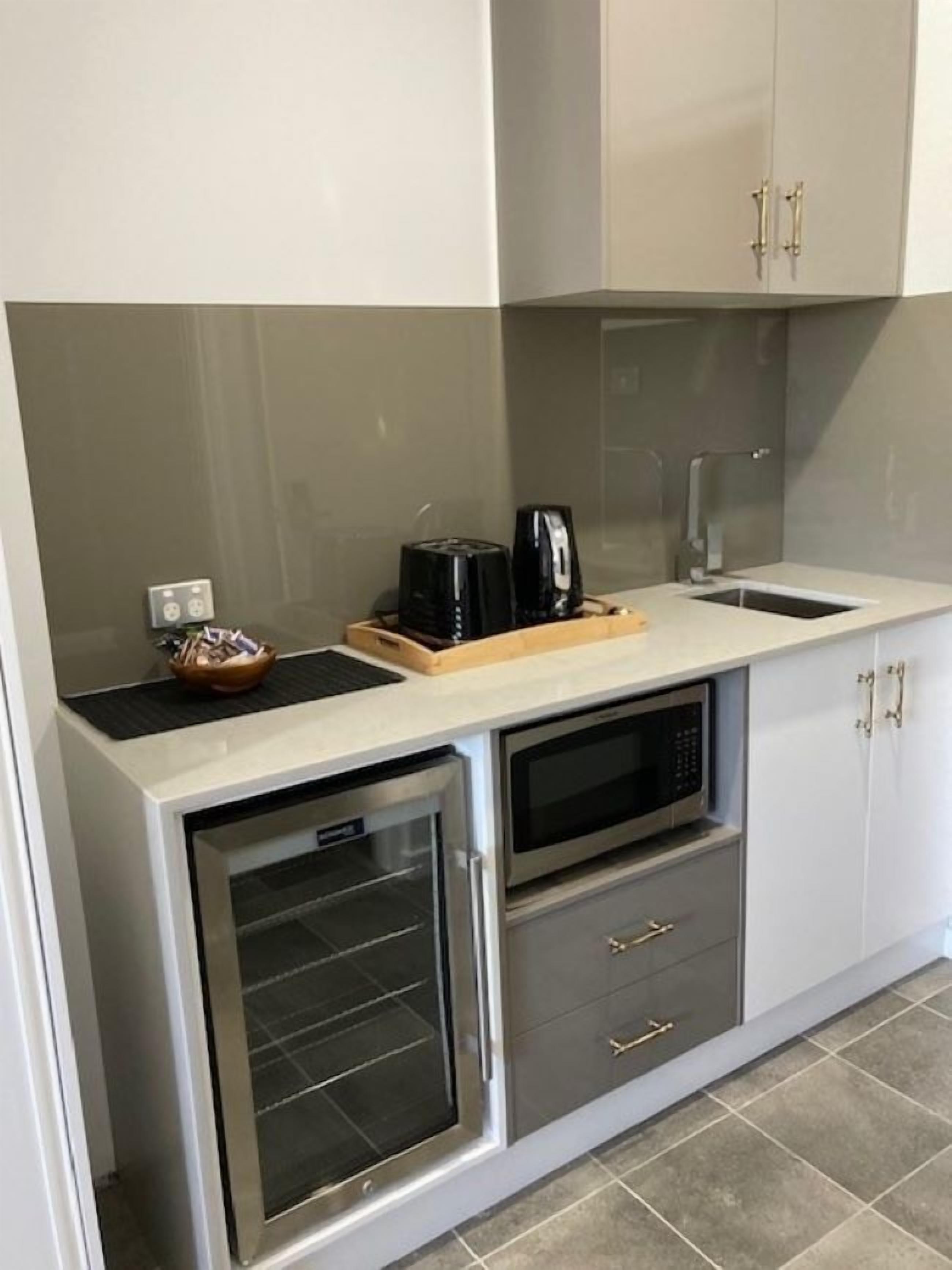 デラックス ダブルルーム | 高級寝具、客室ごとに異なるインテリア、デスク、ノートパソコン用作業スペース