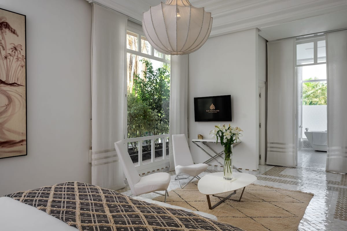 suite (blanche) | 1 bedroom, premium bedding, down duvets, minibar