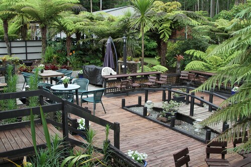 Woodlands Motel & Conference Venue