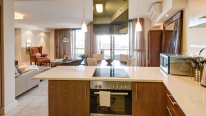 Executive Room, 2 Bedrooms | Private kitchen - Canal Quays Luxury Apartments (Cape Town)