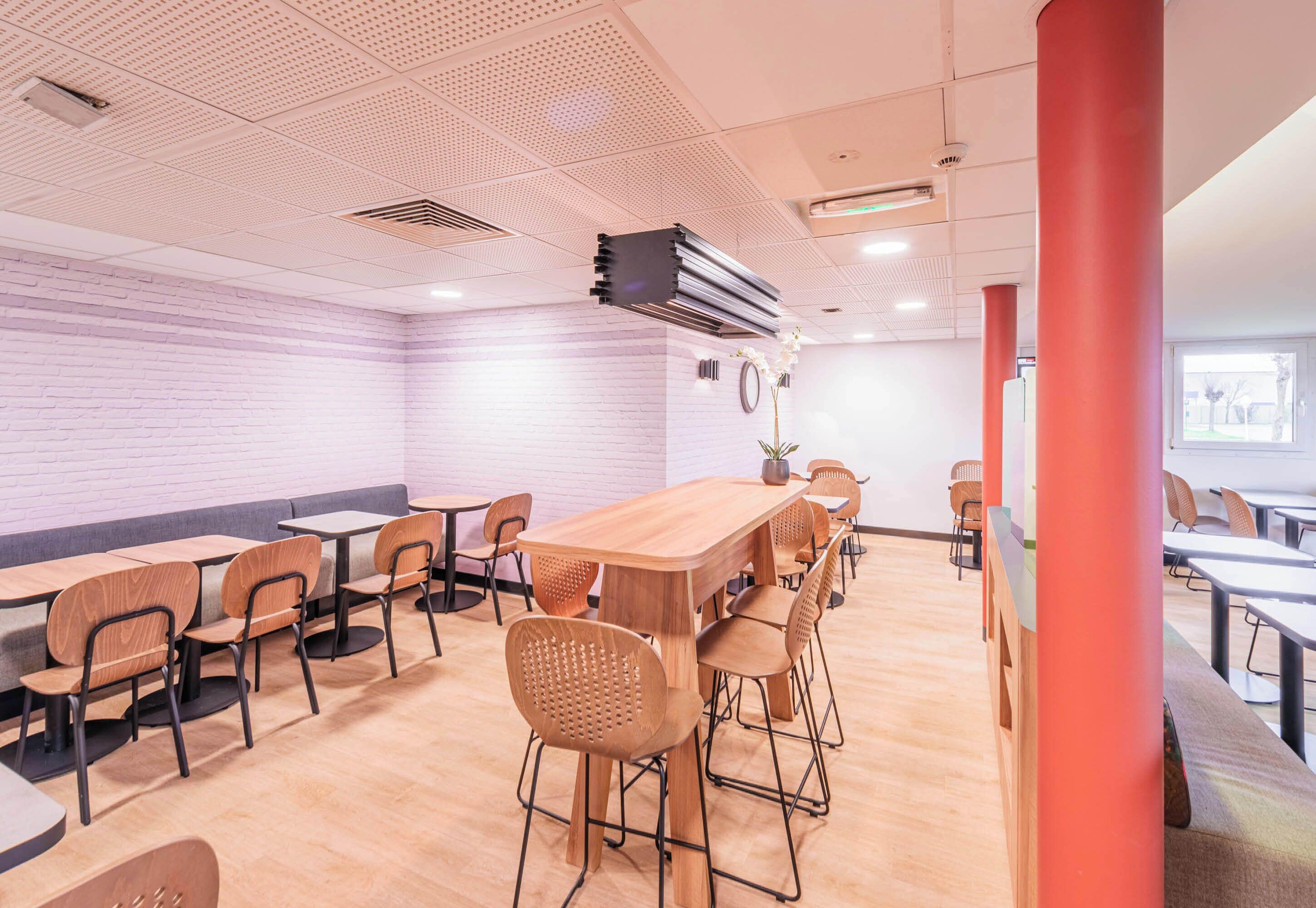 daily buffet breakfast for a fee