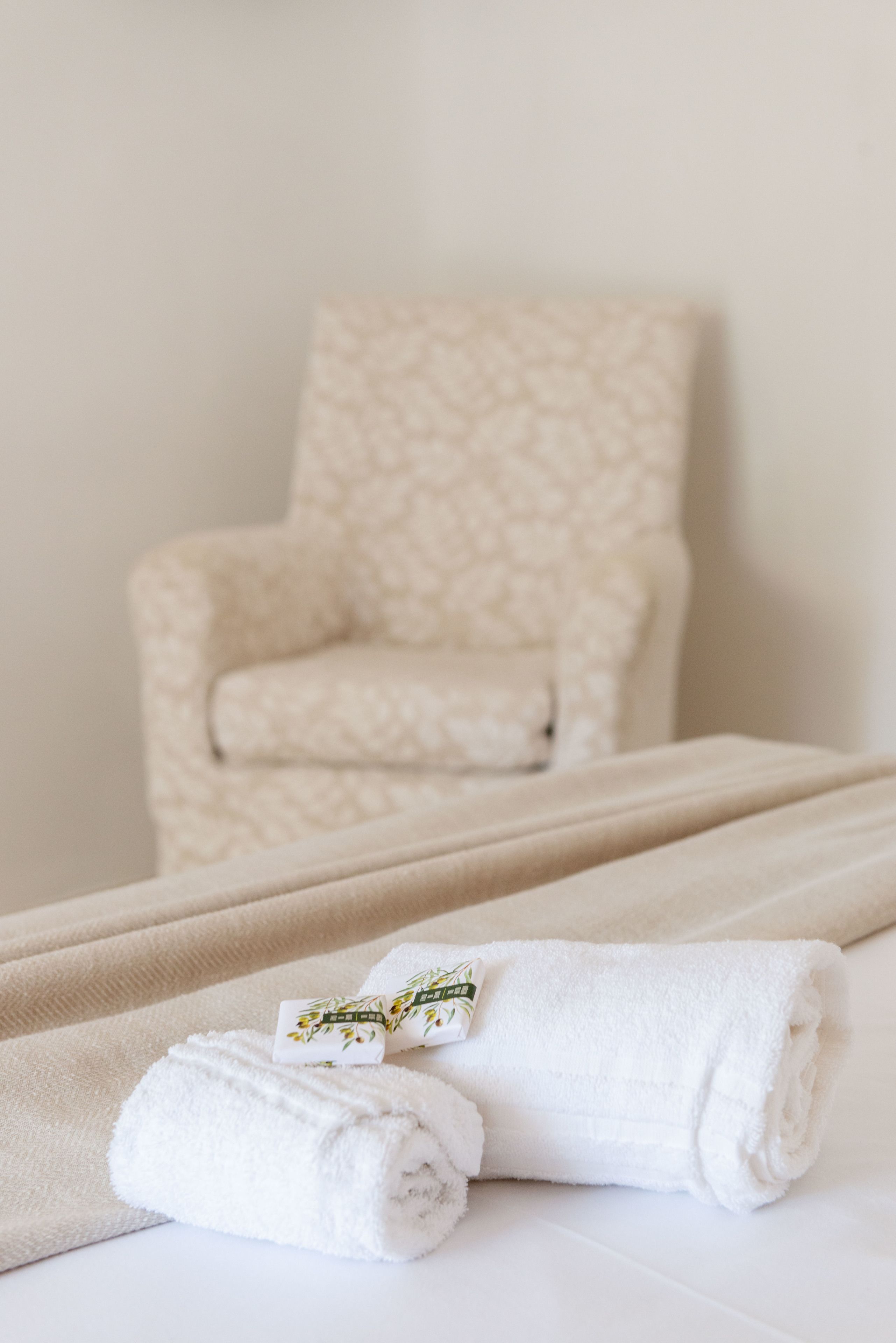 hypo-allergenic bedding, minibar, in-room safe, desk