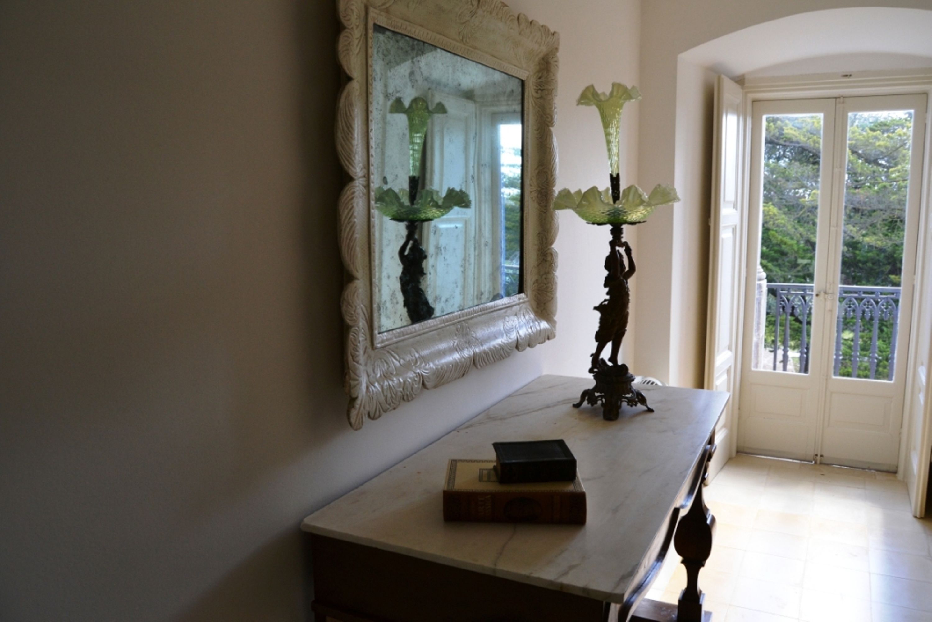 suite | hypo-allergenic bedding, minibar, in-room safe, desk