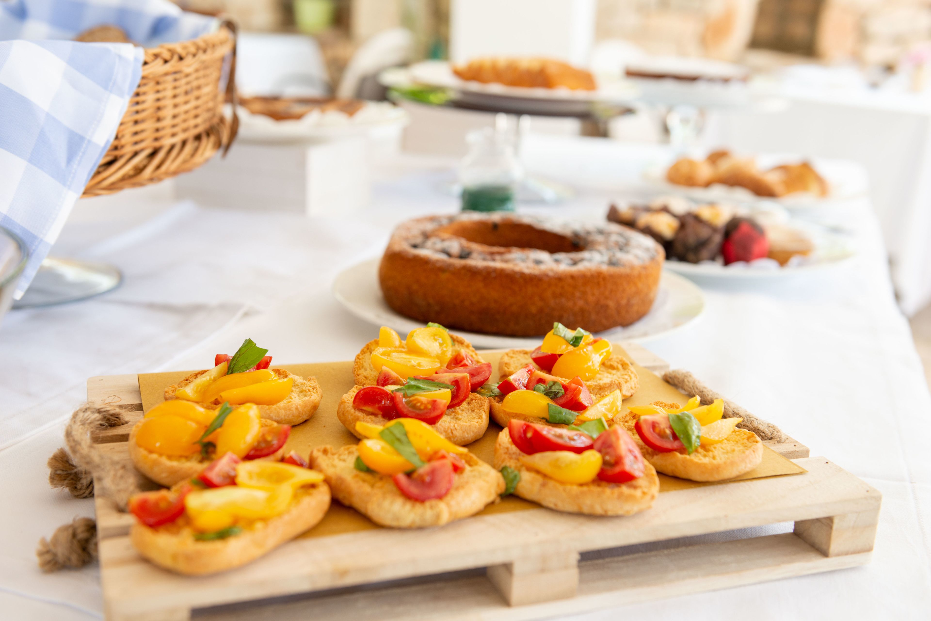 breakfast, lunch, dinner served; pool views