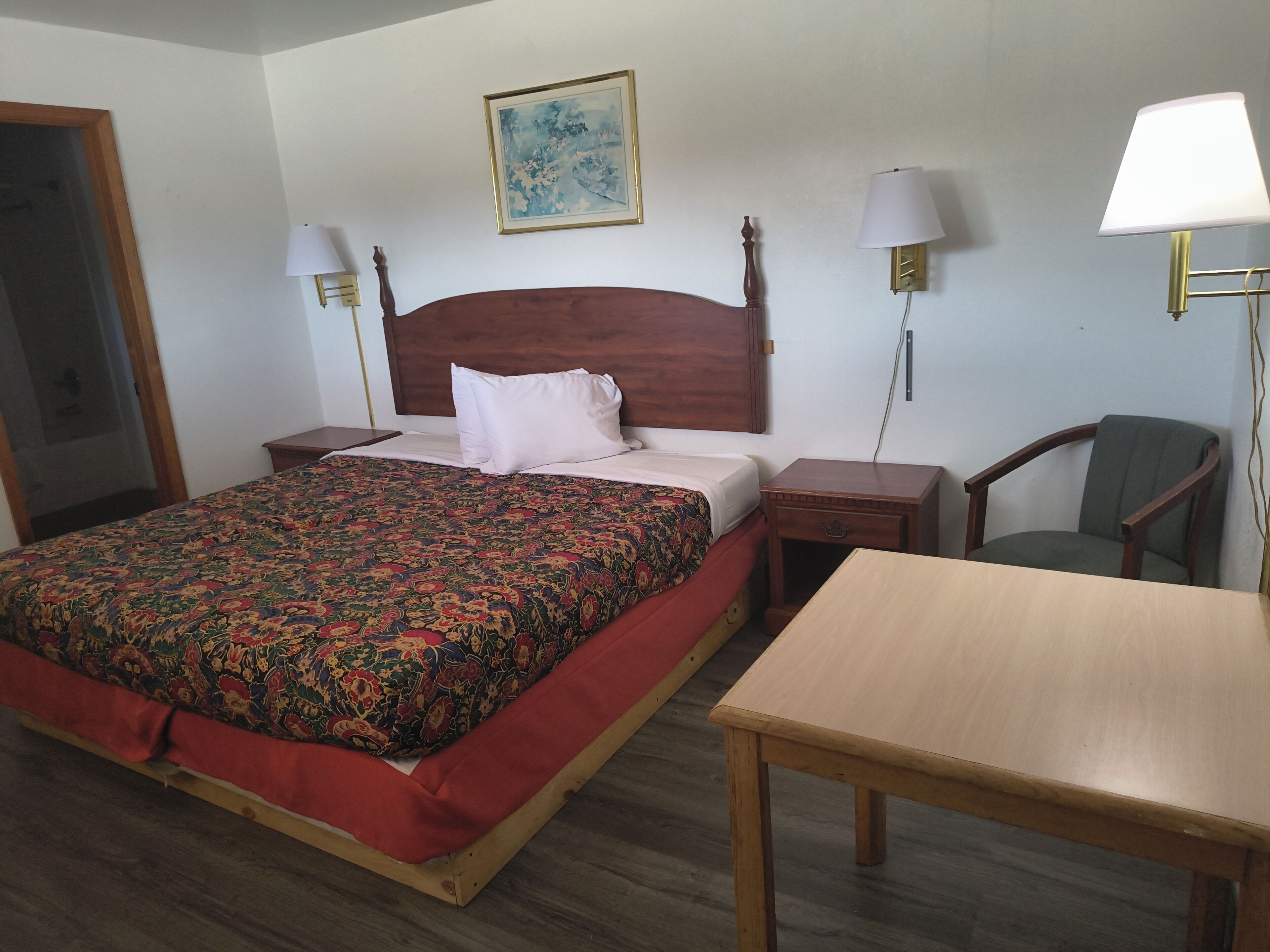 One king bed non smoking
