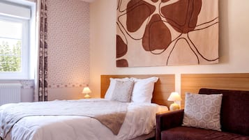 Bureau, lits bébé (gratuits), Wi-Fi gratuit, draps fournis