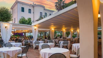 3 ristoranti, aperti a colazione