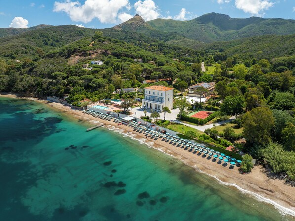 Front of property - Hotel Villa Ottone (Portoferraio)