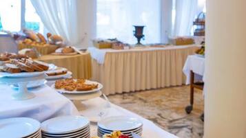 Desayuno buffet incluido todos los días