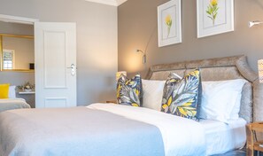 ファミリー ルーム 2 ベッドルーム 浴槽 | ミニバー、セーフティボックス (室内)、客室ごとに異なる装飾、客室ごとに異なるインテリア