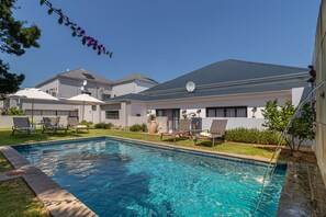 3 outdoor pools, open 6:30 AM to 10:00 PM, pool umbrellas, pool loungers
