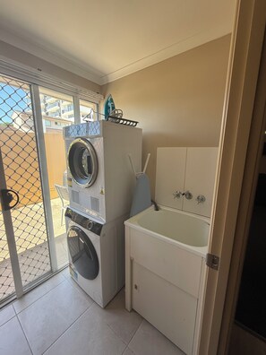 Apartamento família | Lavanderia