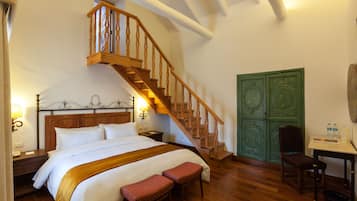 Family Suite, 1 King Bed | Garden view