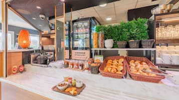 Daily buffet breakfast for a fee