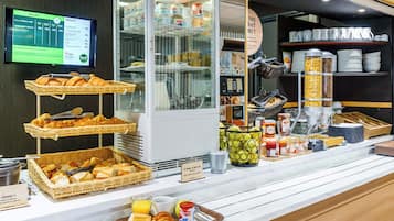 Desayuno buffet todos los días (con cargo)