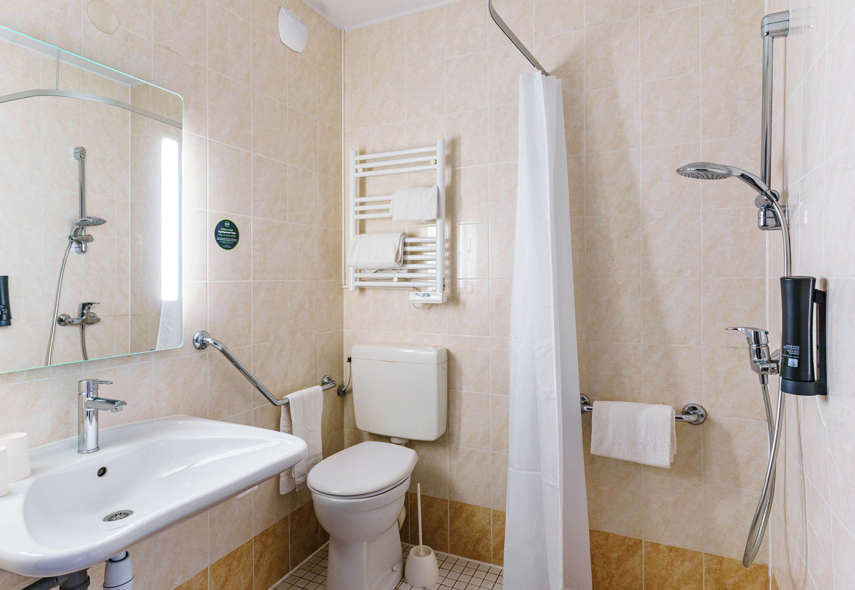 double room, accessible | bathroom | shower, hair dryer, towels