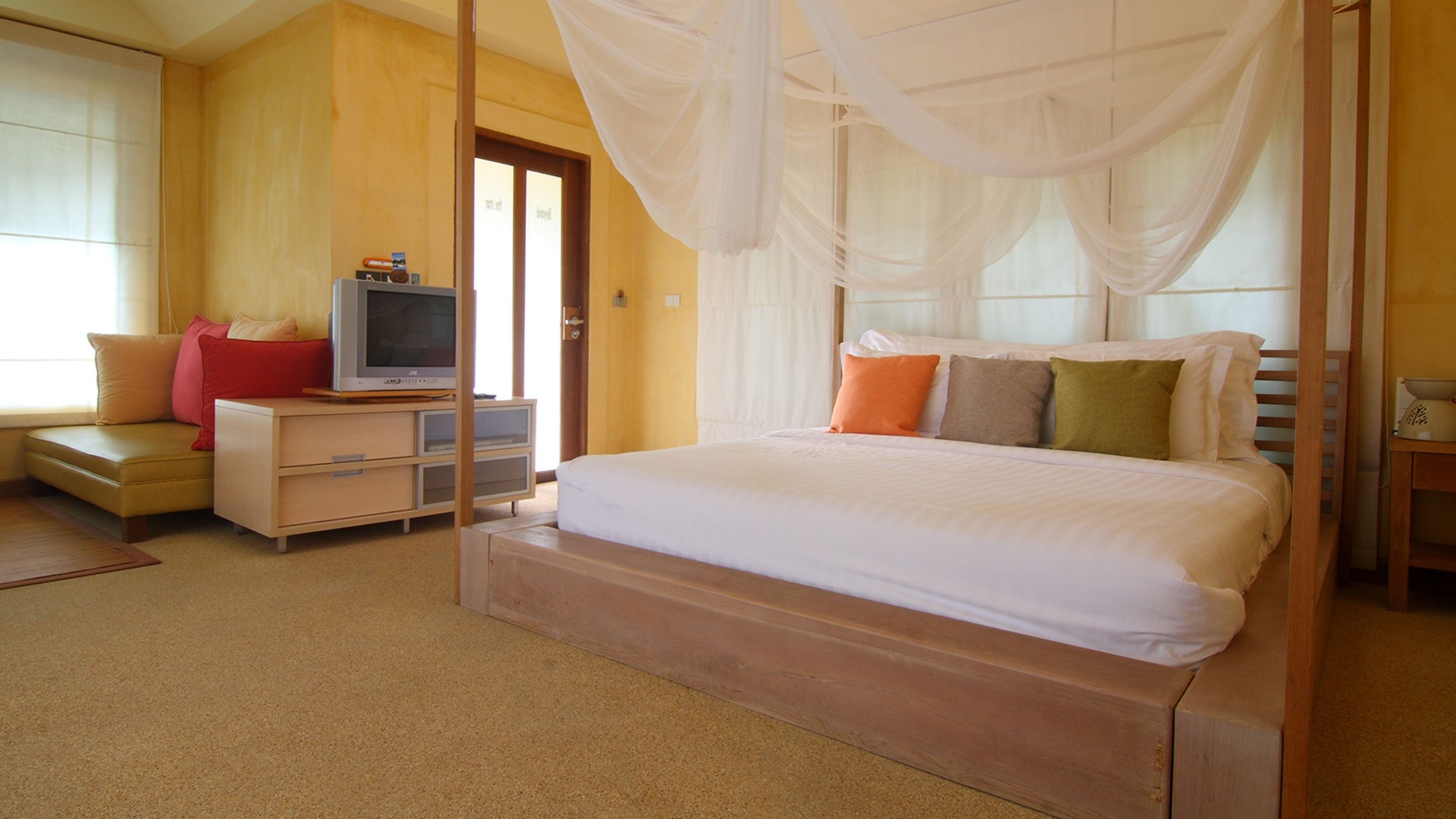 Party Villa with Private Pool | 客房内保险箱、折叠床/加床（额外收费）、免费 WiFi