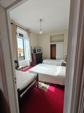 高档床上用品、隔音、熨斗/熨板、免费 WiFi