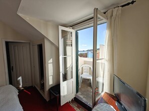 高级双人房 | 高档床上用品、隔音、熨斗/熨板、免费 WiFi