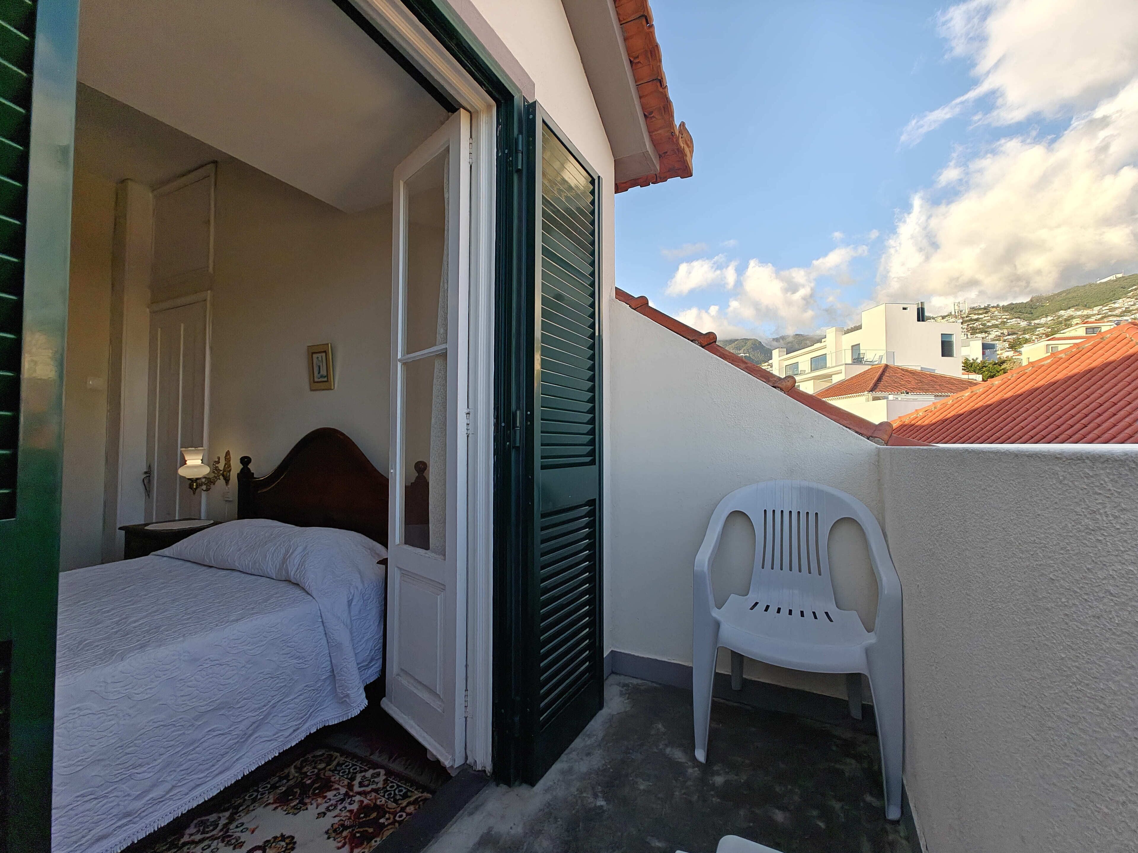 Traditional Double Room | Premium bedding, soundproofing, iron/ironing board, free WiFi