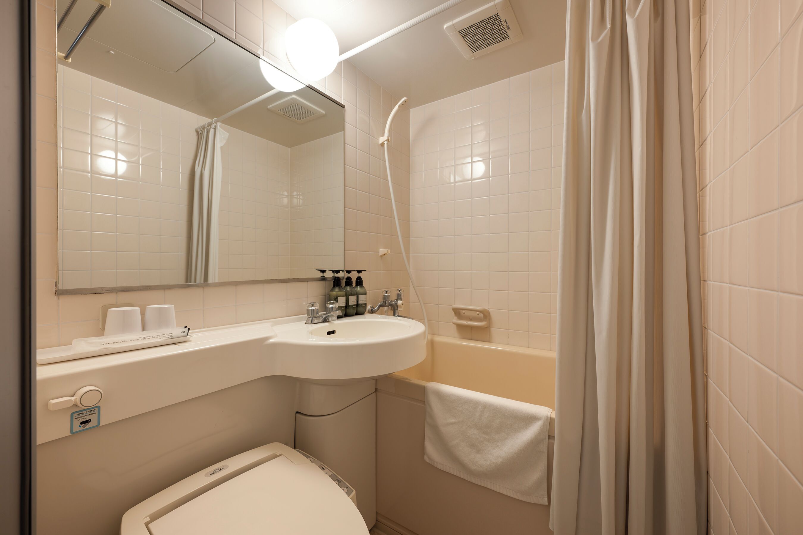 down duvets, desk, iron/ironing board, free wifi