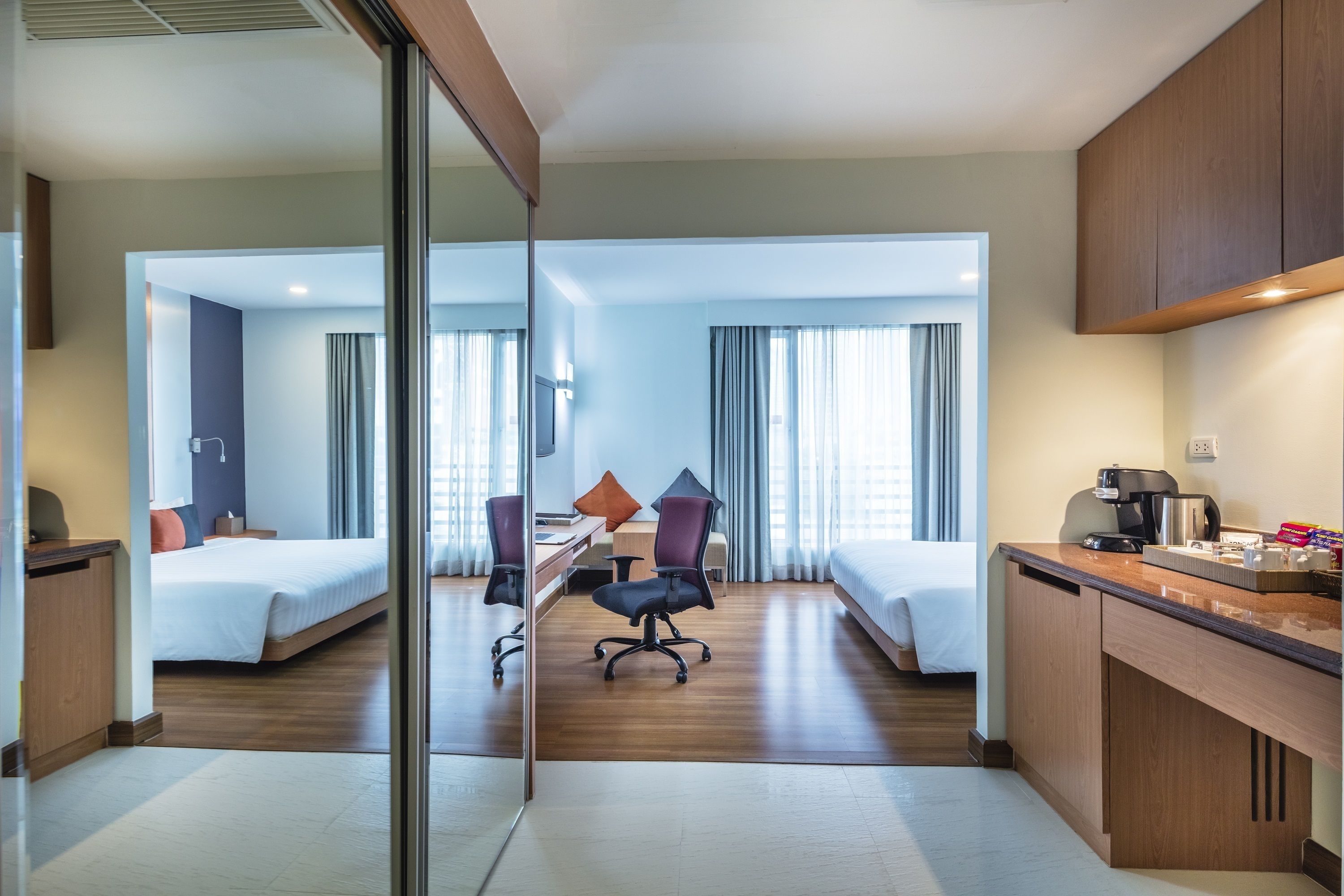 premium bedding, select comfort beds, minibar, in-room safe