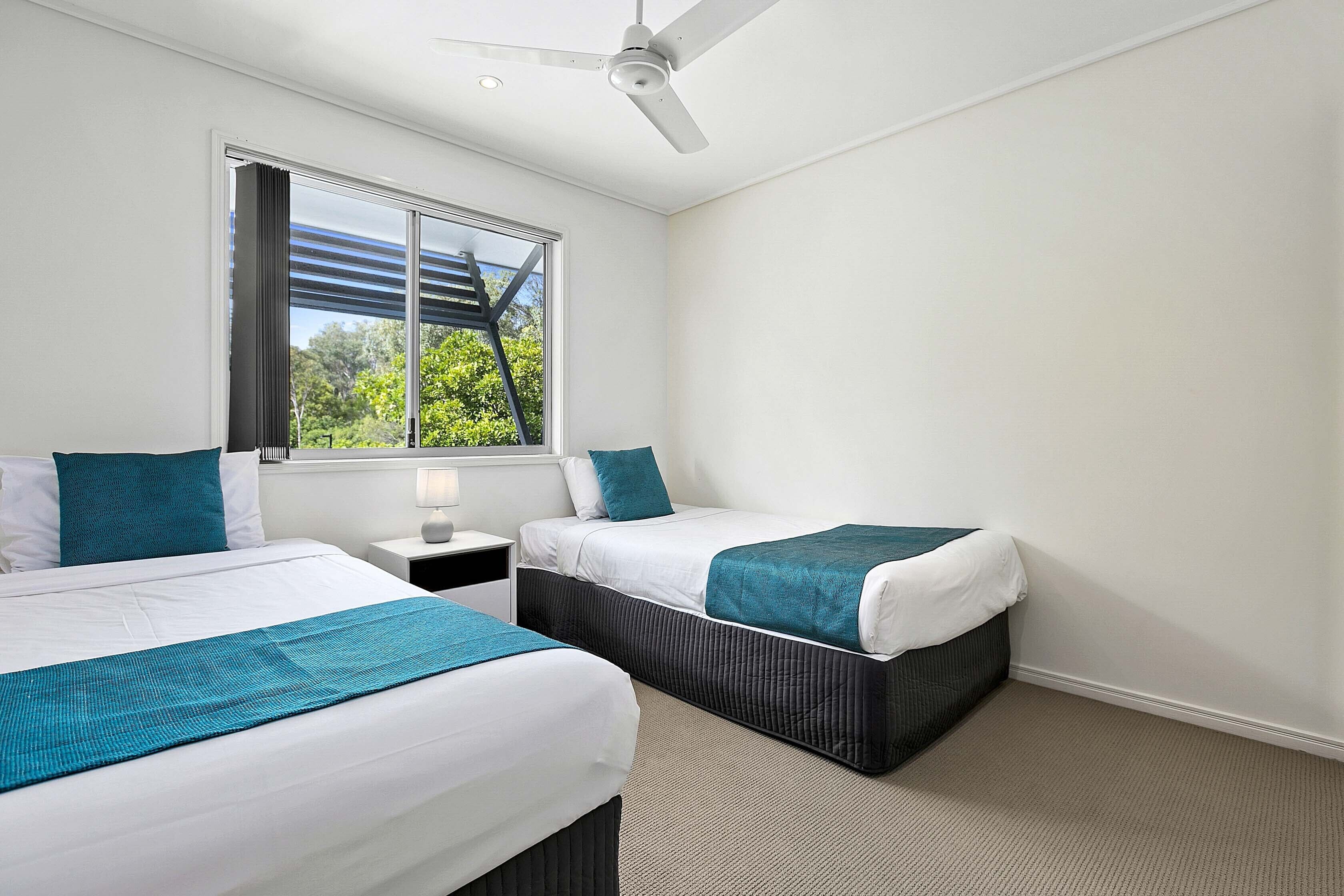 apartment, 3 bedrooms | 2 bedrooms, individually decorated, individually furnished, desk