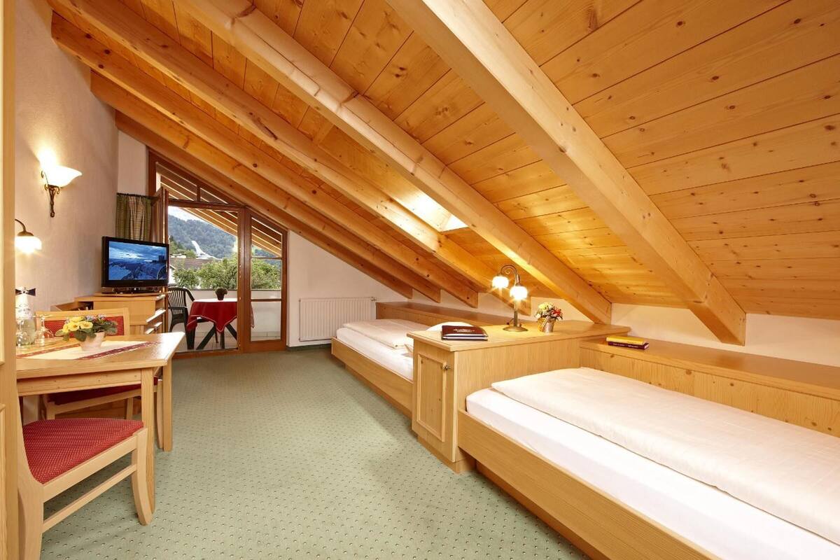 premium bedding, in-room safe, desk, blackout curtains