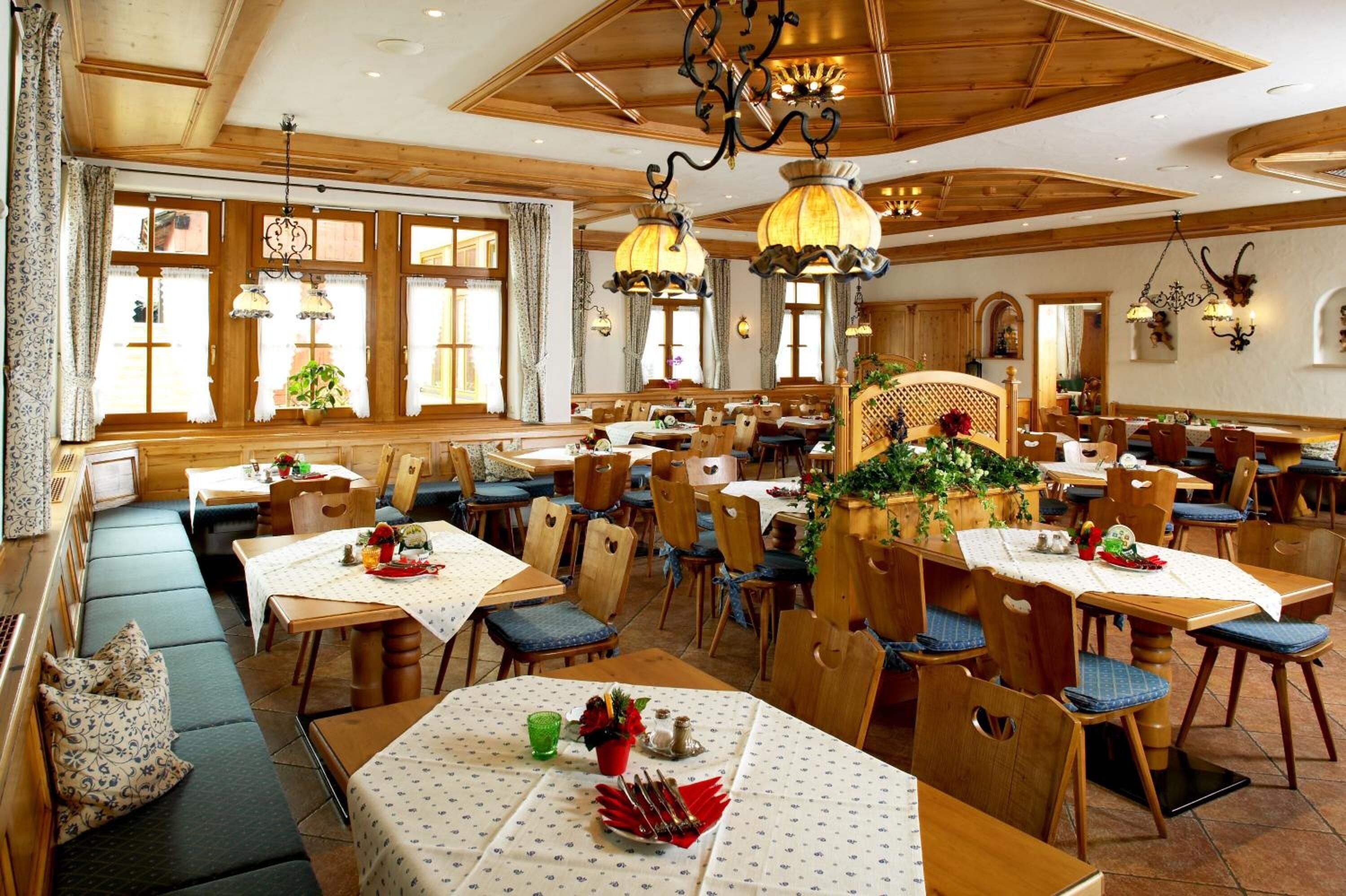 daily buffet breakfast (eur 14.90 per person)