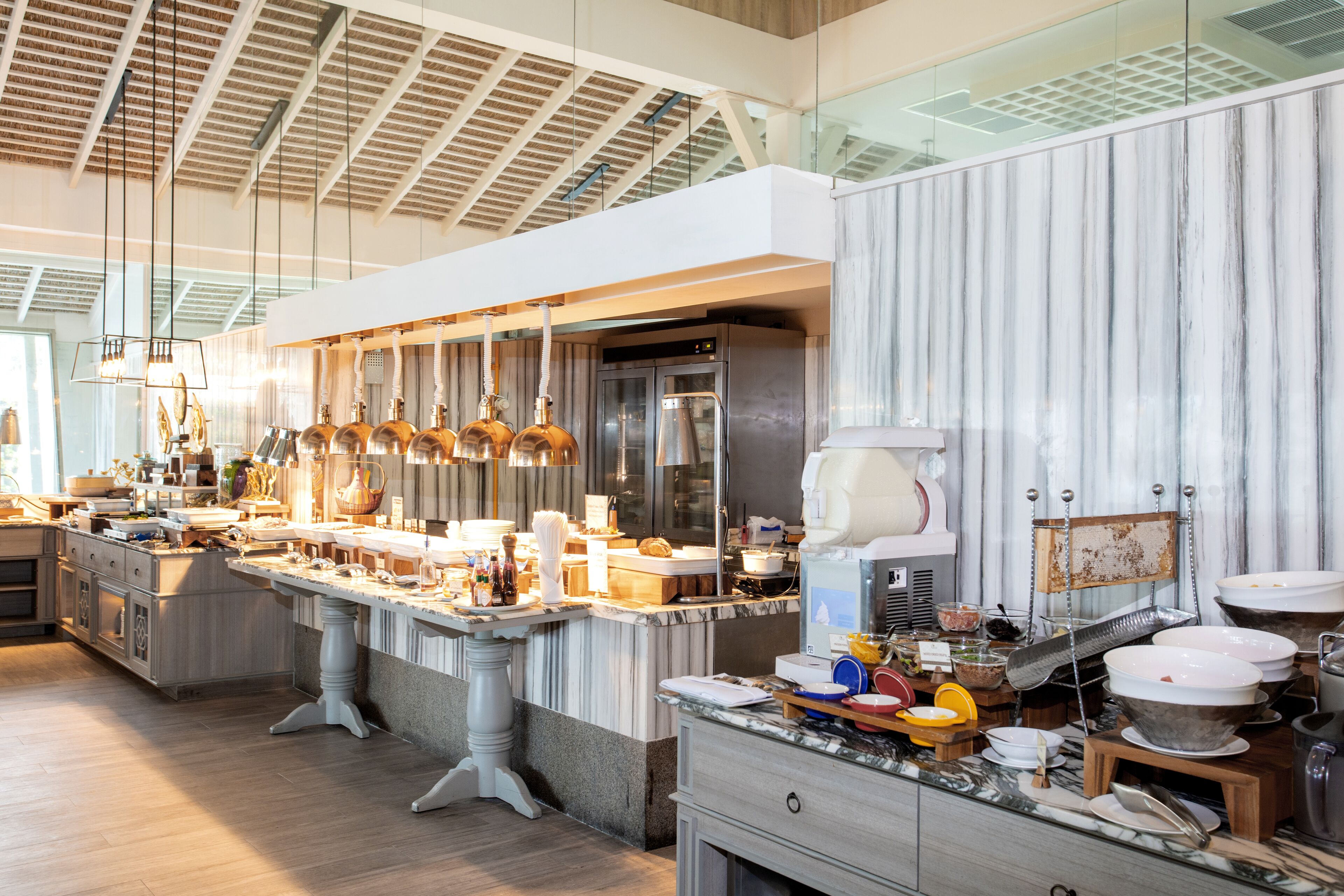 Free daily buffet breakfast