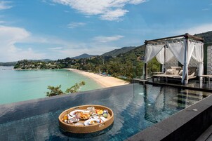 Seaview Pool Villa Romance | Infinity pool | Outdoor pool, pool umbrellas, sun loungers