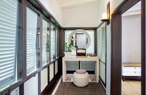 Interior entrance - The Shore at Katathani (Karon)