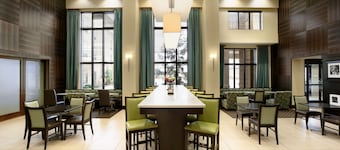 Hampton Inn & Suites Mahwah