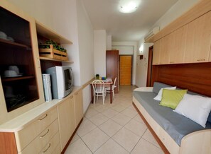 In-room safe, iron/ironing board, free WiFi - Residence Mediterraneo (Rimini)