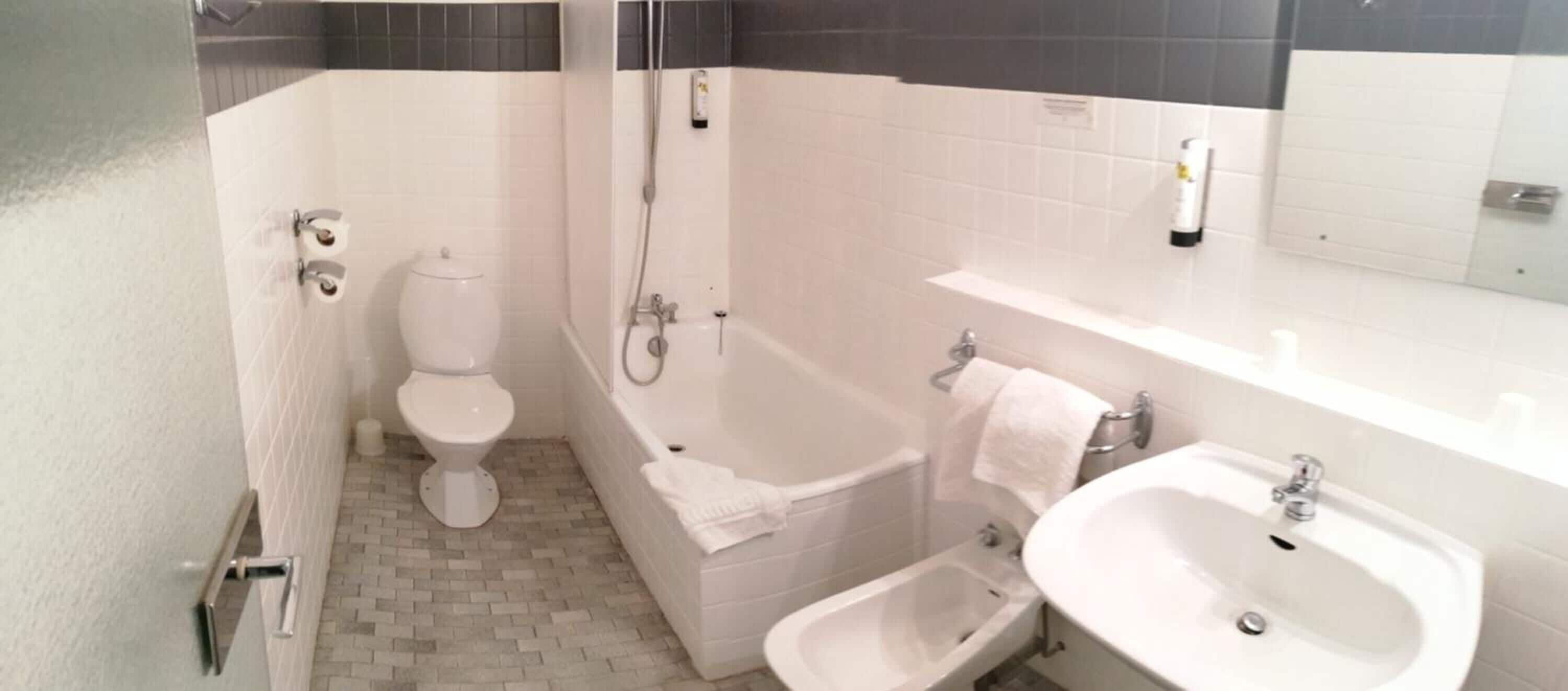 Photo - Logis Hôtel Saint Jacques