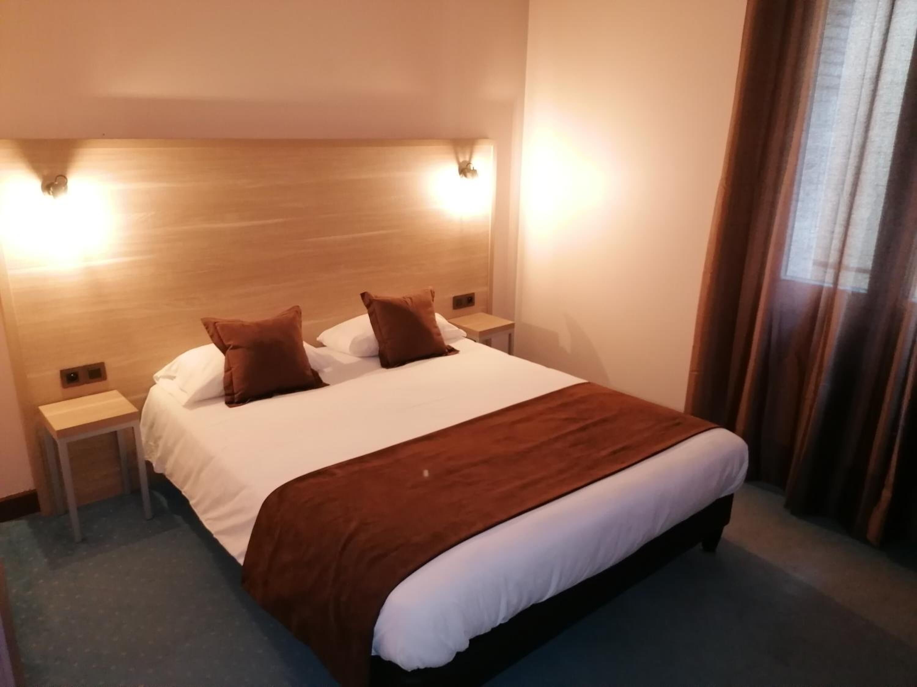 Photo - Logis Hôtel Saint Jacques