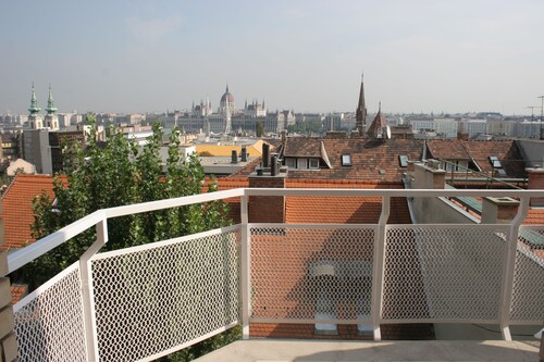 Budavar Bed and Breakfast