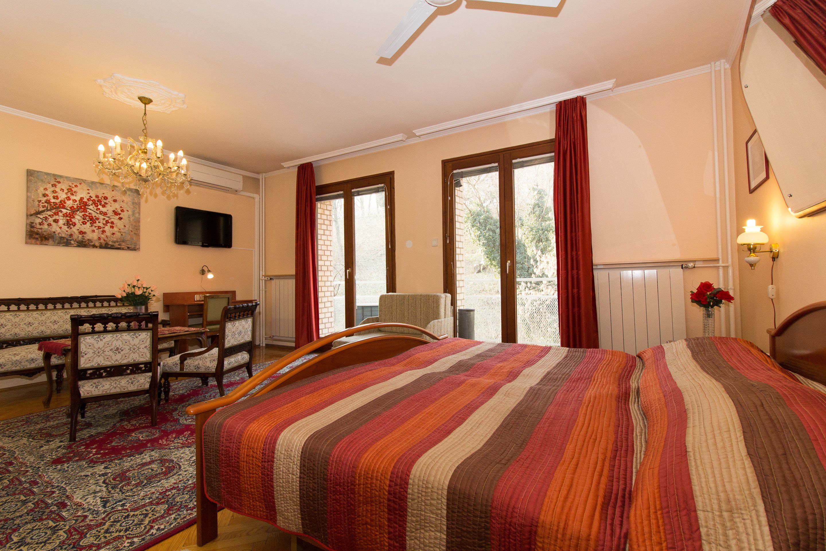 Photo - Budavar Bed and Breakfast