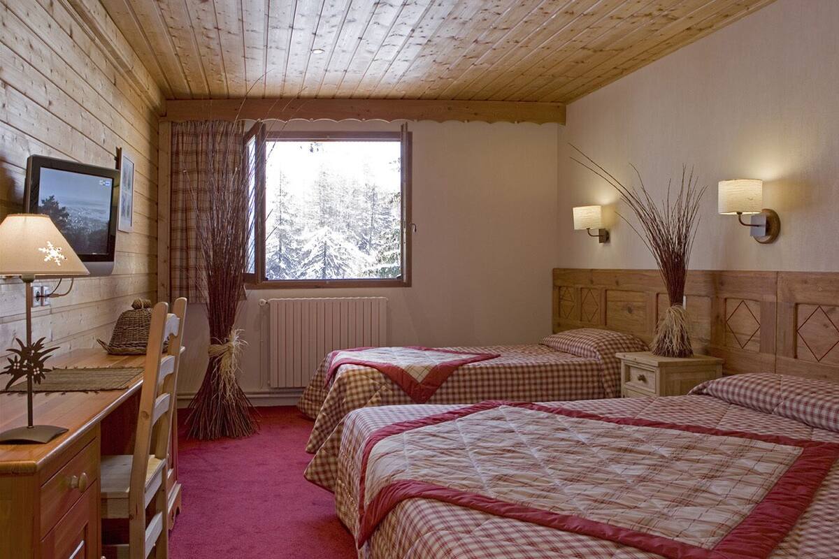 In-room safe, desk, soundproofing, free cots/infant beds