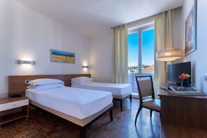 1 bedroom, minibar, in-room safe, desk