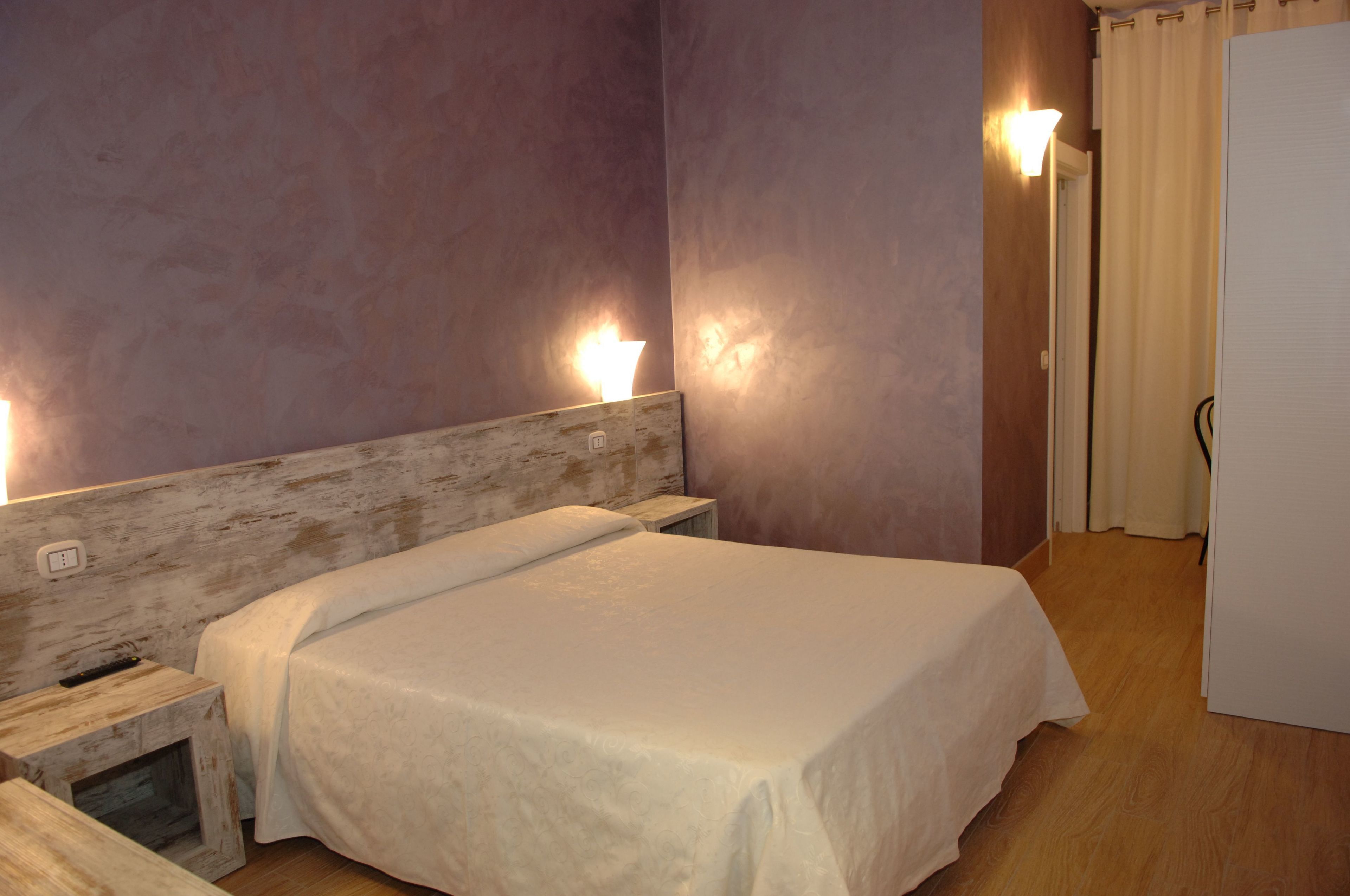 minibar, in-room safe, desk, soundproofing