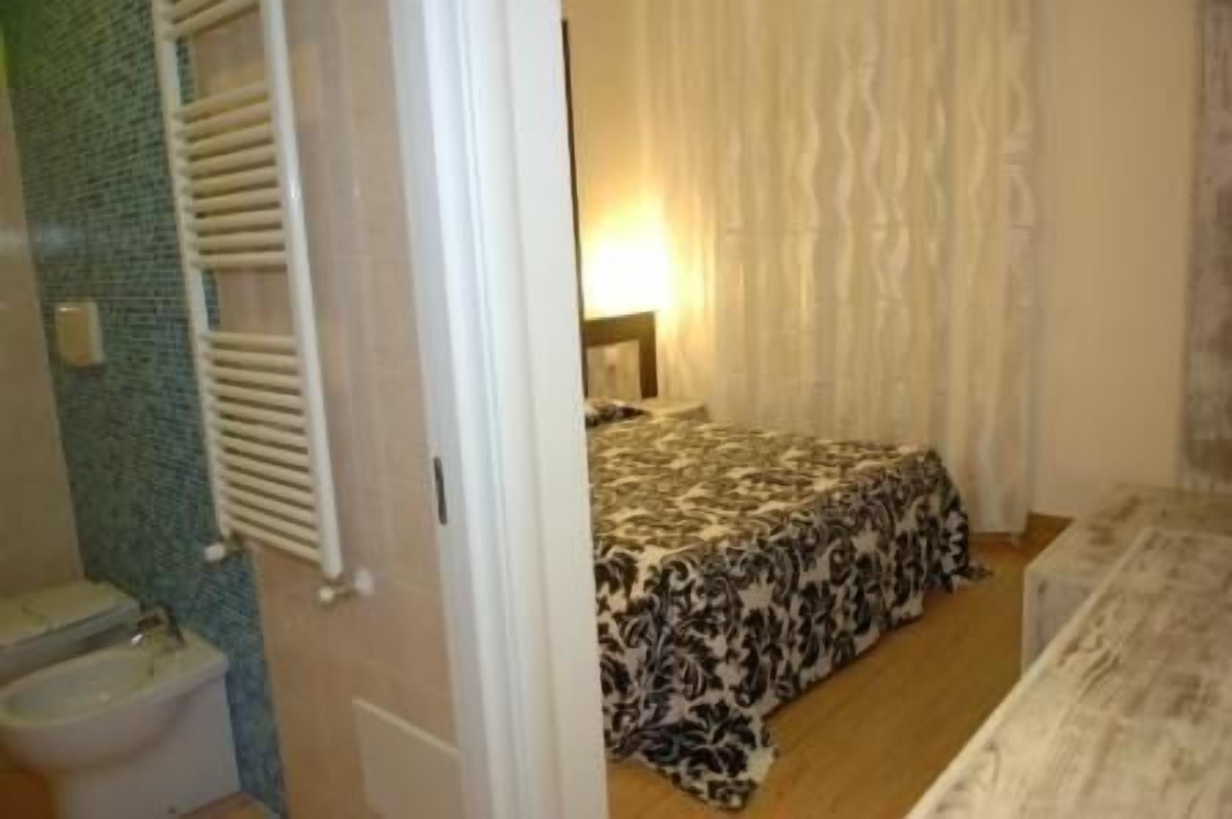 minibar, in-room safe, desk, soundproofing