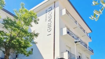 Façana frontal de l'allotjament